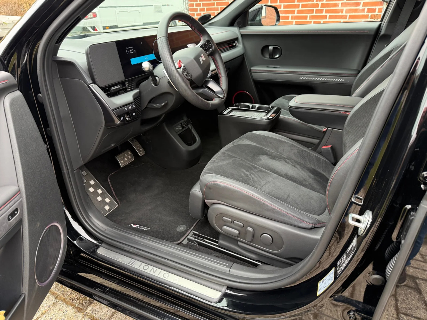 Sort Hyundai Ioniq 5 fra 2025