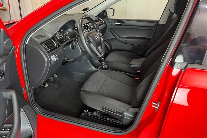 Rød Seat Toledo fra 2015