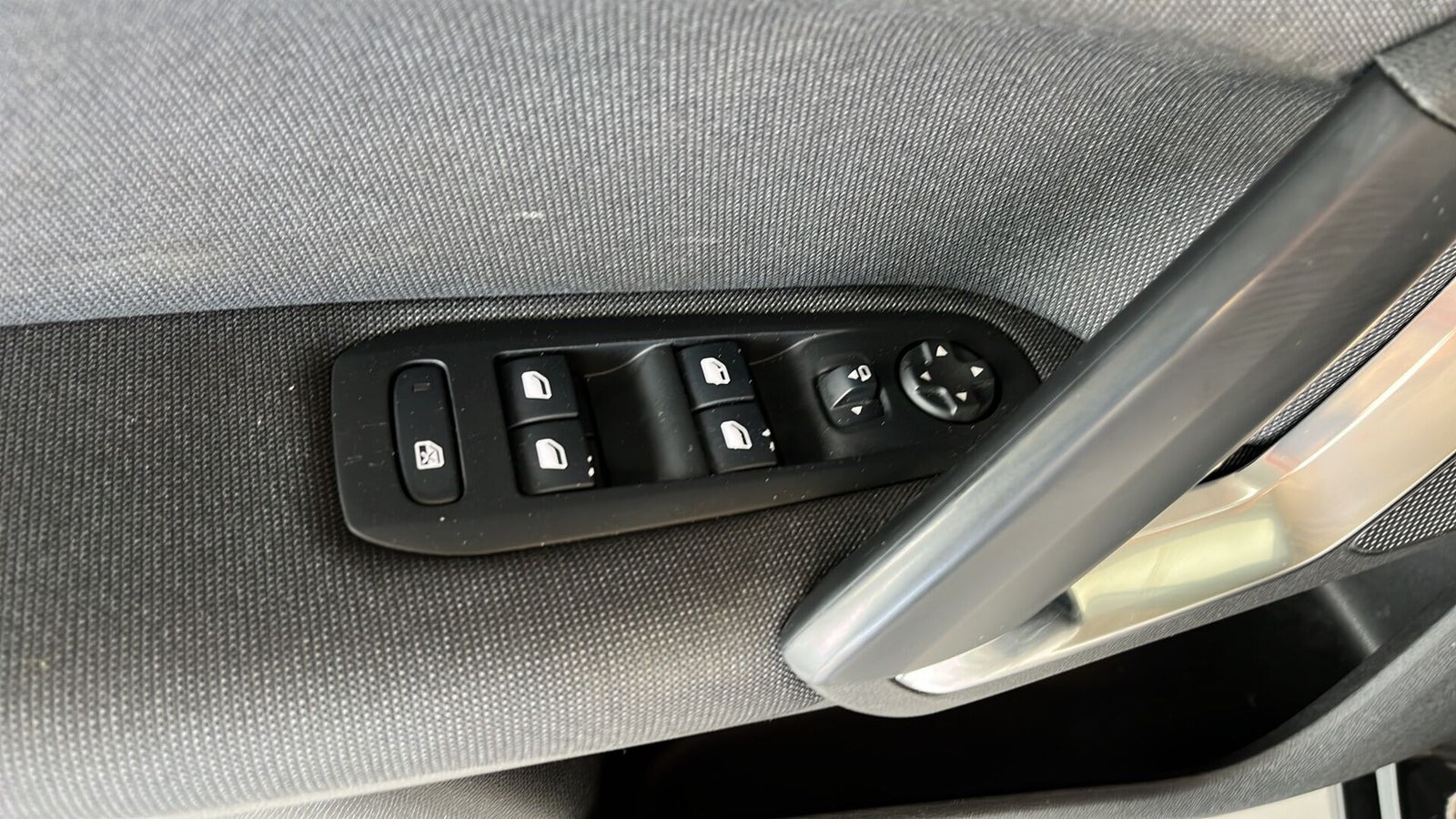 Sort Peugeot 308 fra 2018