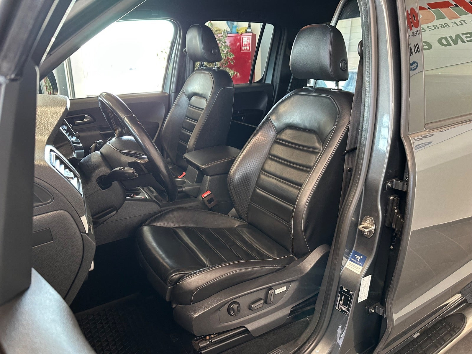 Grå VW Amarok fra 2019