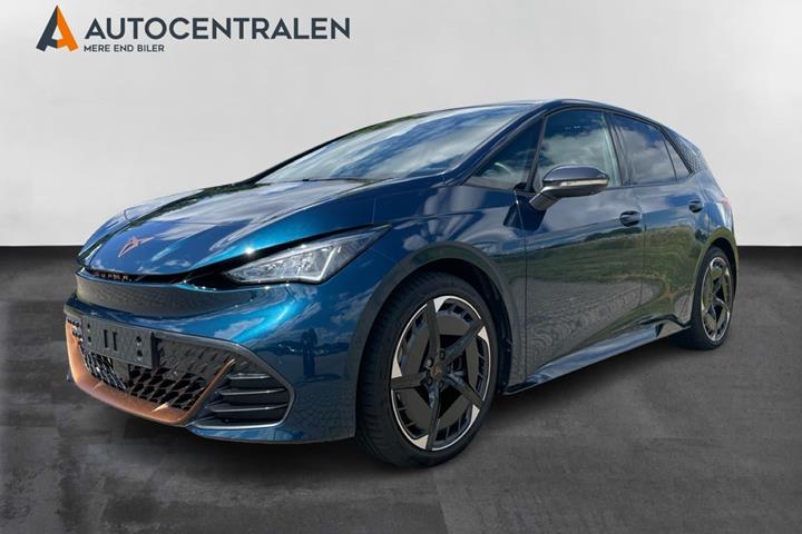 Blå Cupra Born fra 2025 set udefra