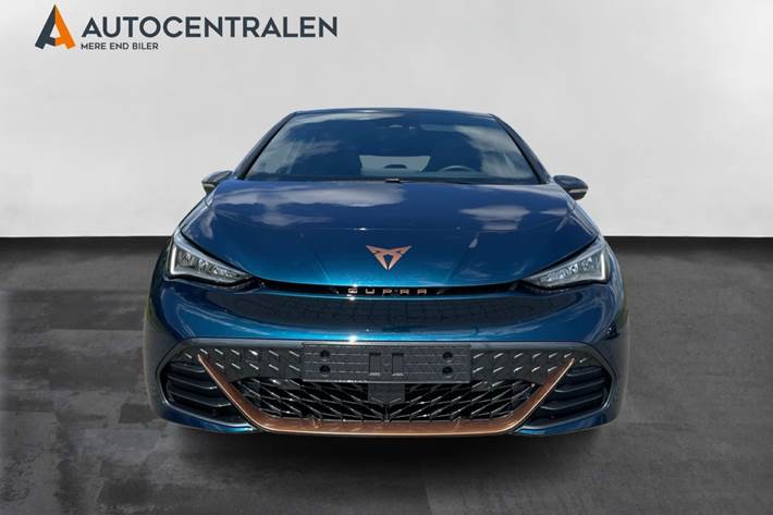 Blå Cupra Born fra 2025