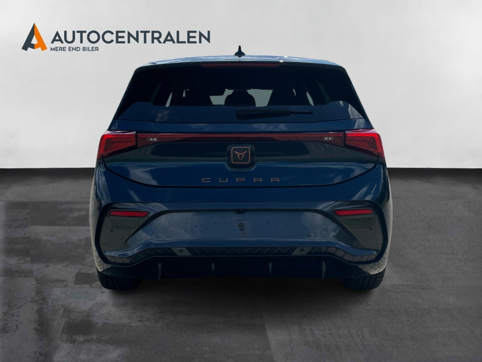Blå Cupra Born fra 2025