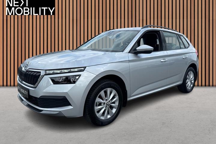 Sølv Skoda Kamiq fra 2022 set udefra