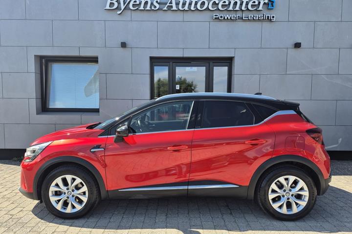 Rød Renault Captur fra 2020