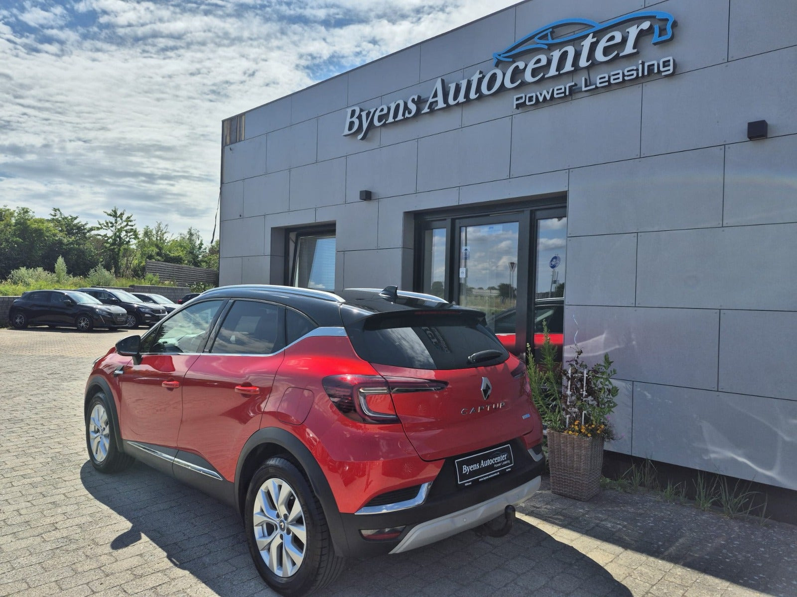 Rød Renault Captur fra 2020