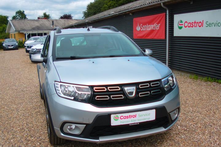 Sølv Dacia Logan fra 2020