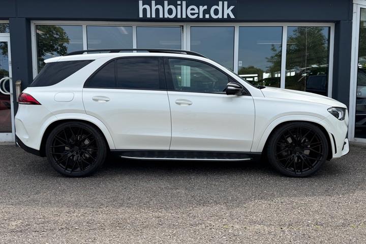 Hvid Mercedes GLE350 de fra 2023