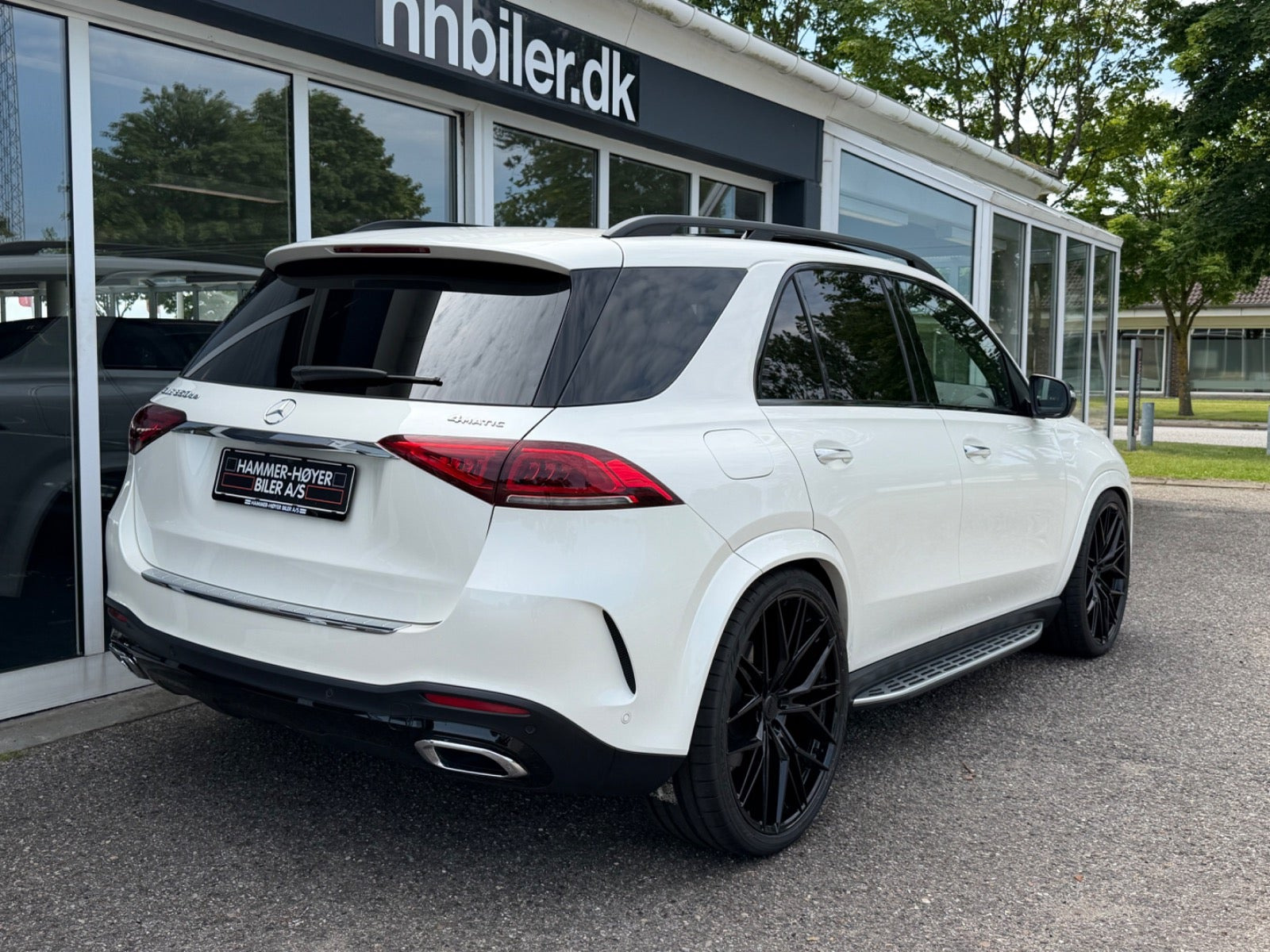 Hvid Mercedes GLE350 de fra 2023