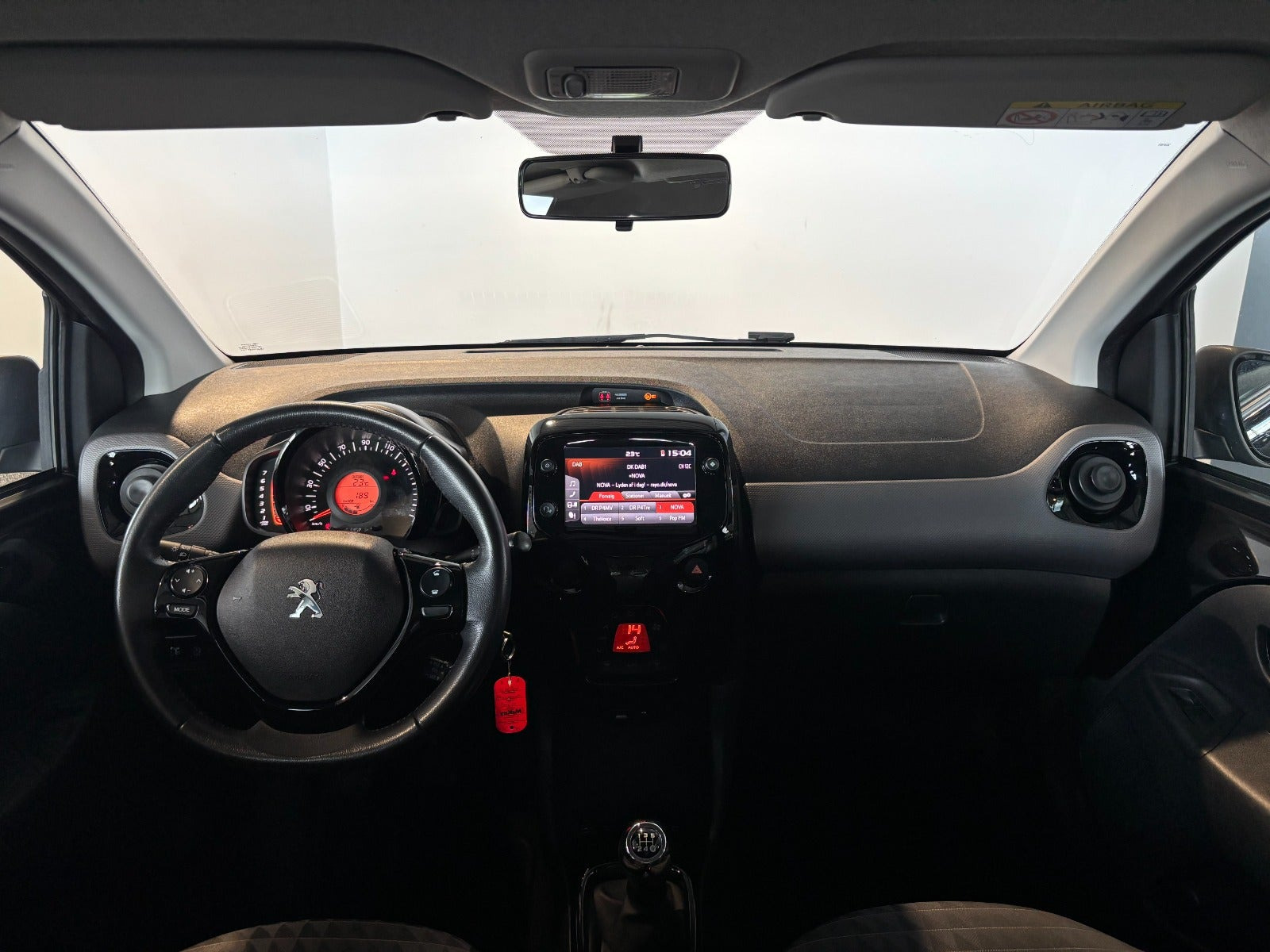 Sort Peugeot 108 fra 2020
