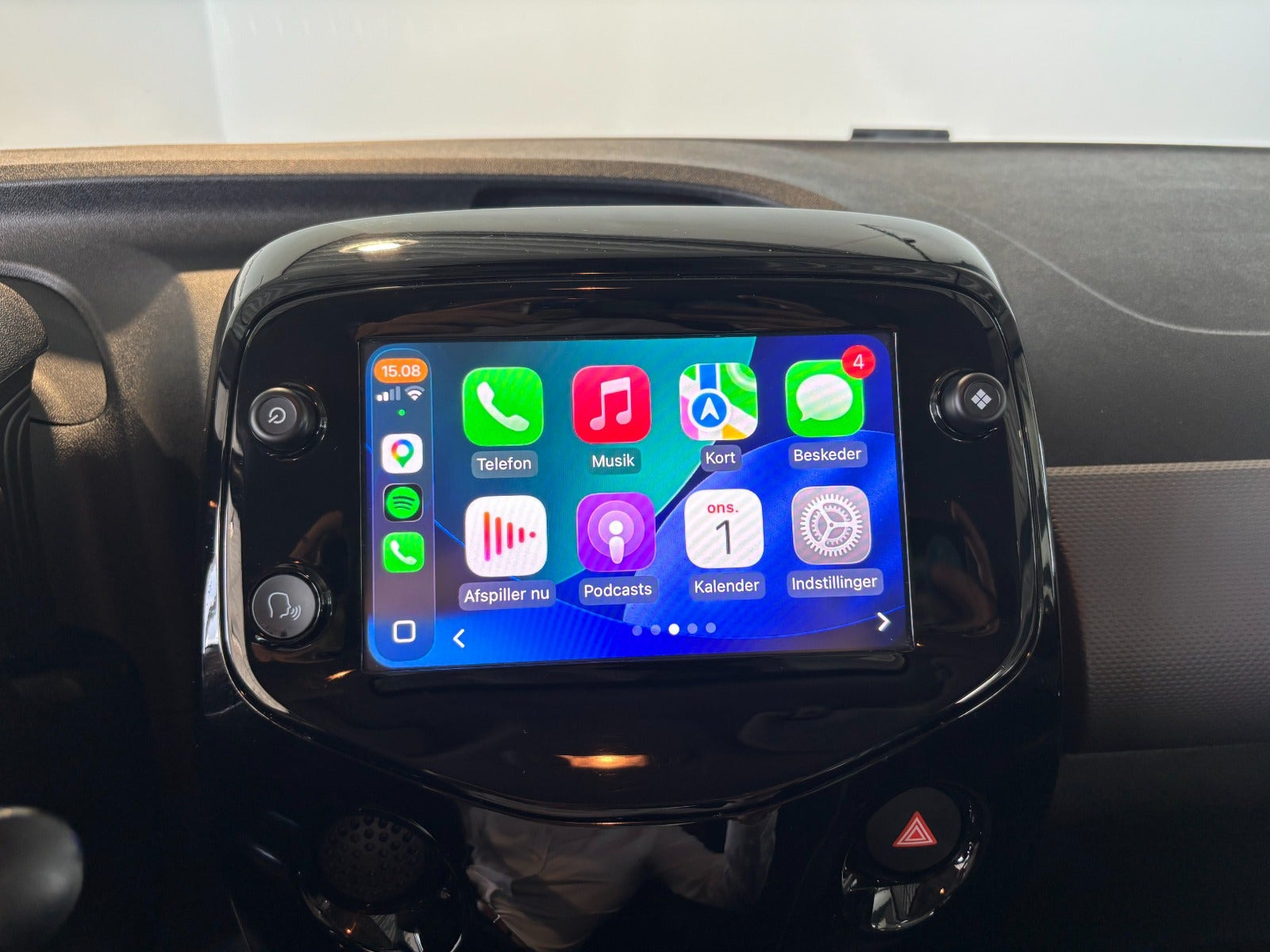 Sort Peugeot 108 fra 2020