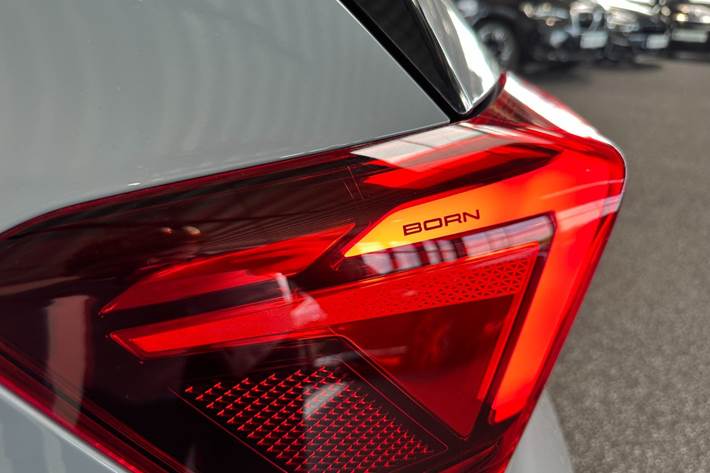 Grå Cupra Born fra 2022