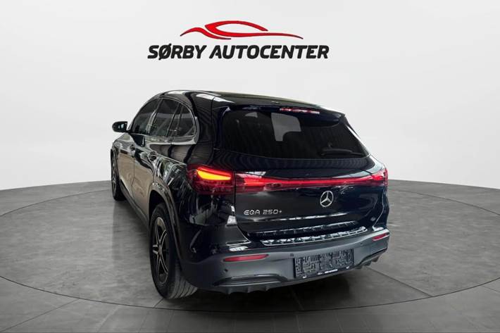 Sort Mercedes EQA250+ fra 2025