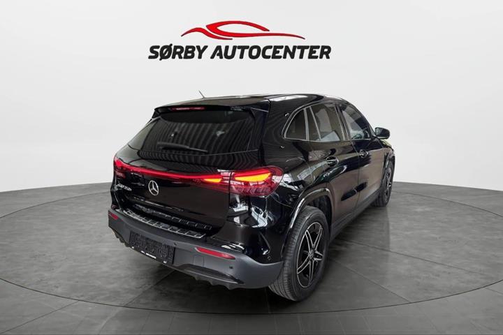 Sort Mercedes EQA250+ fra 2025