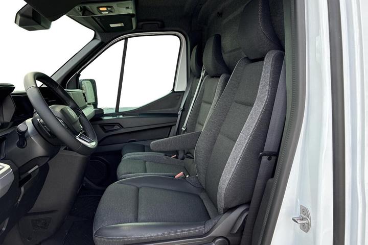 Hvid Renault Master V T35 fra 2026