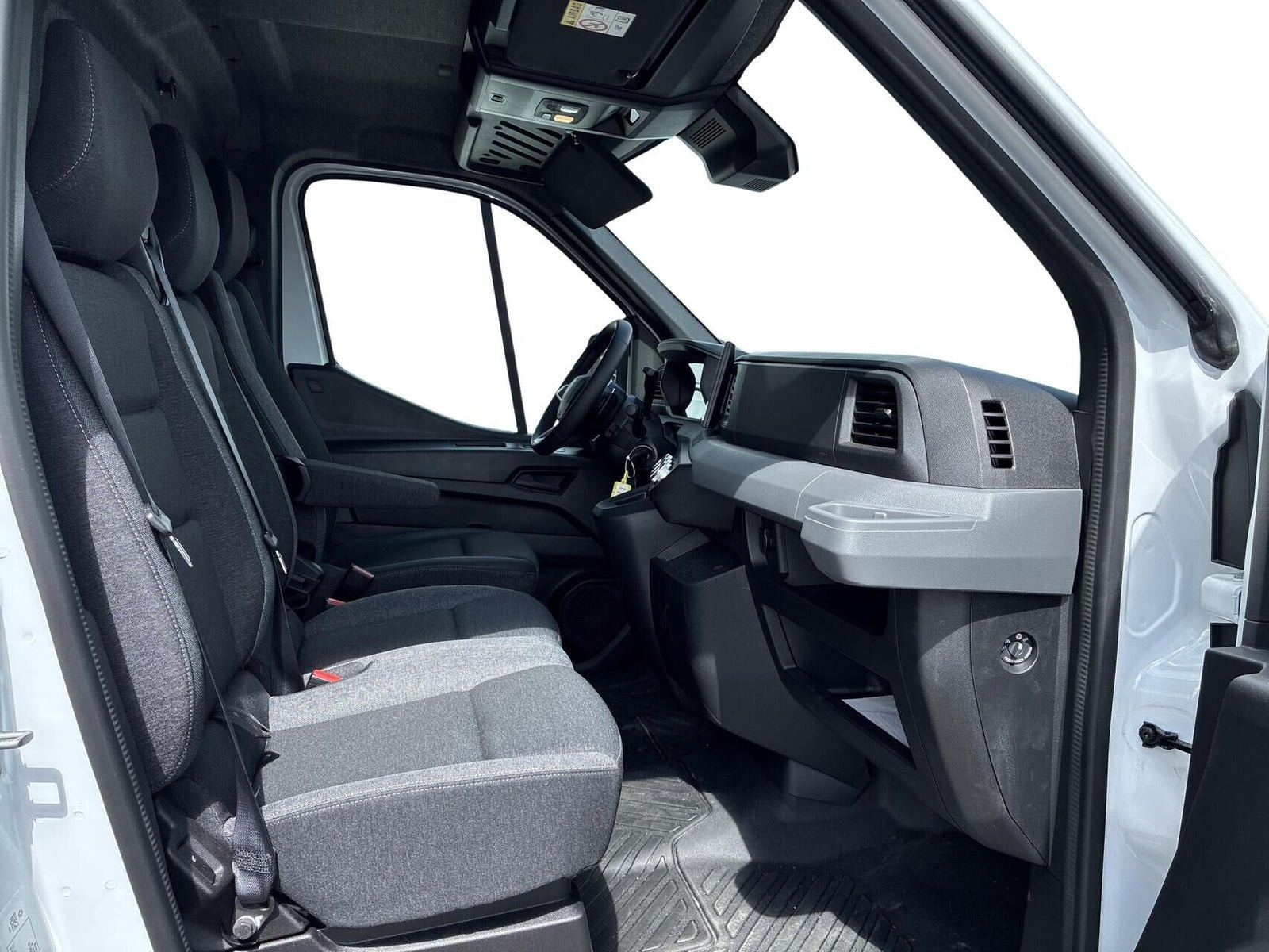 Hvid Renault Master V T35 fra 2026