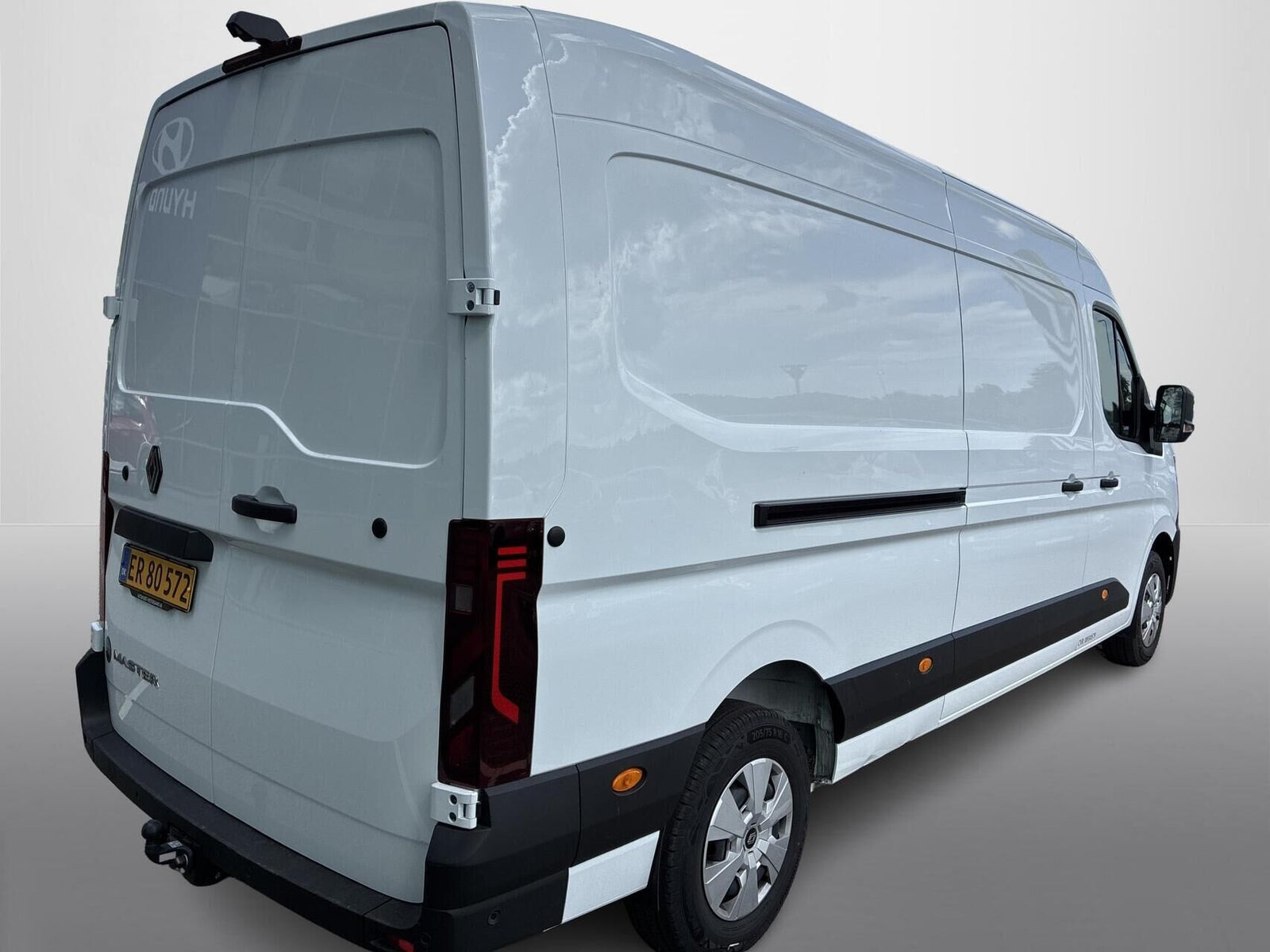 Hvid Renault Master V T35 fra 2026
