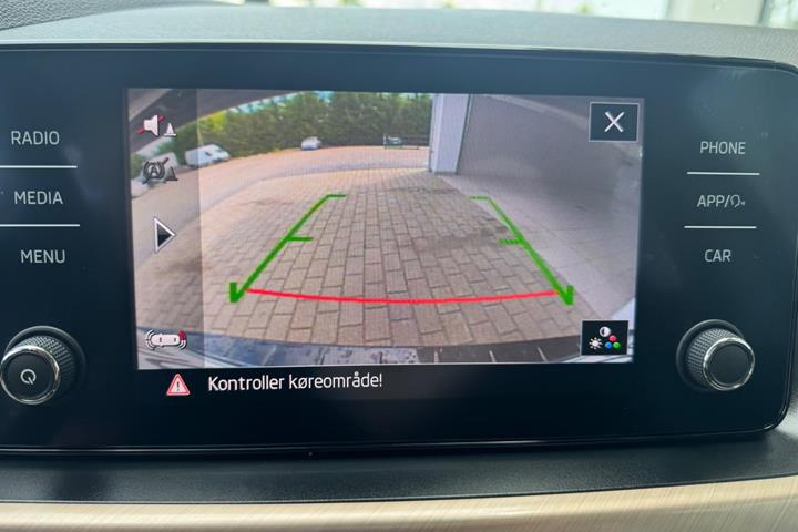 Blå Skoda Scala fra 2020
