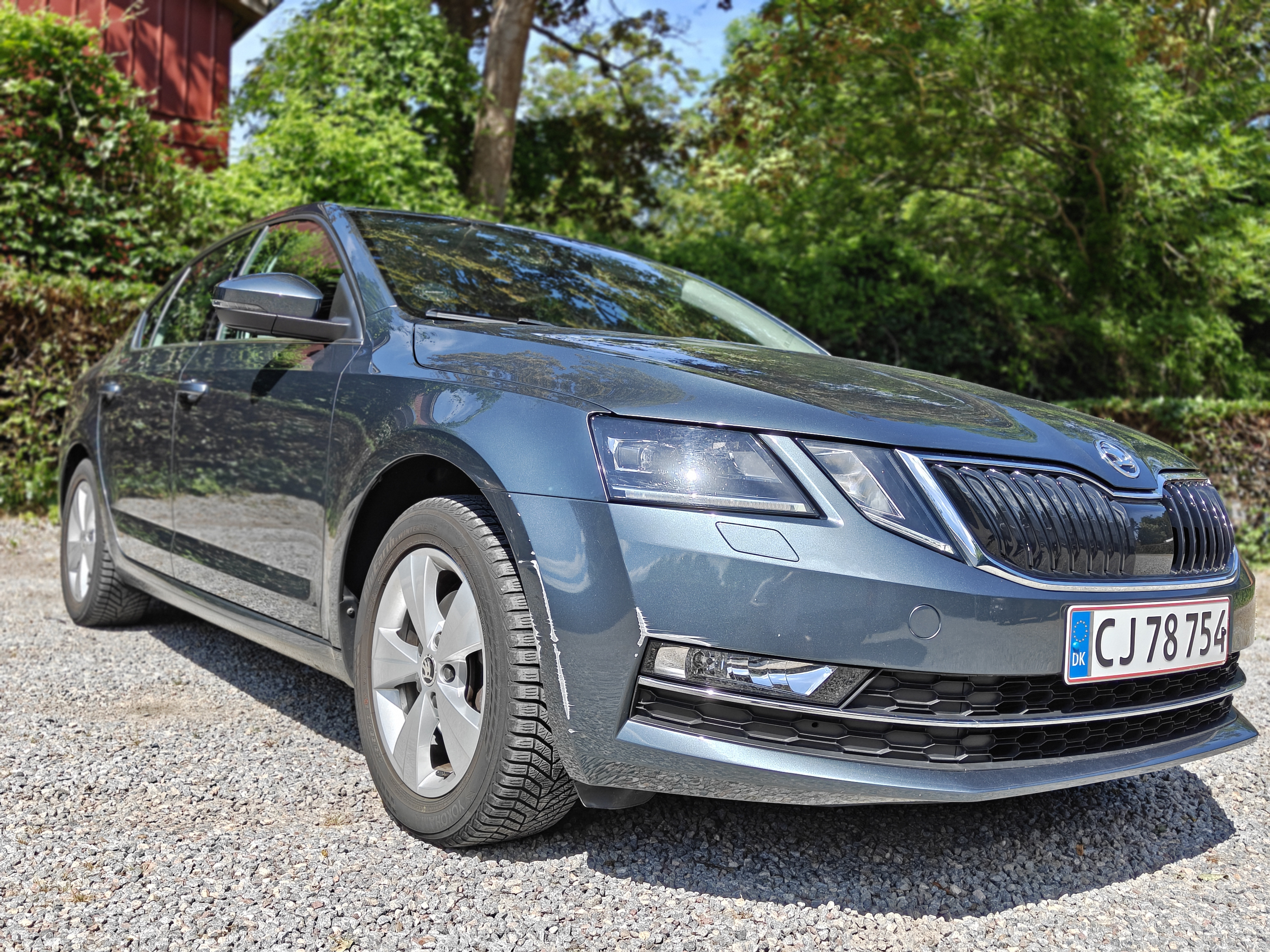 Grå Skoda Octavia fra 2018