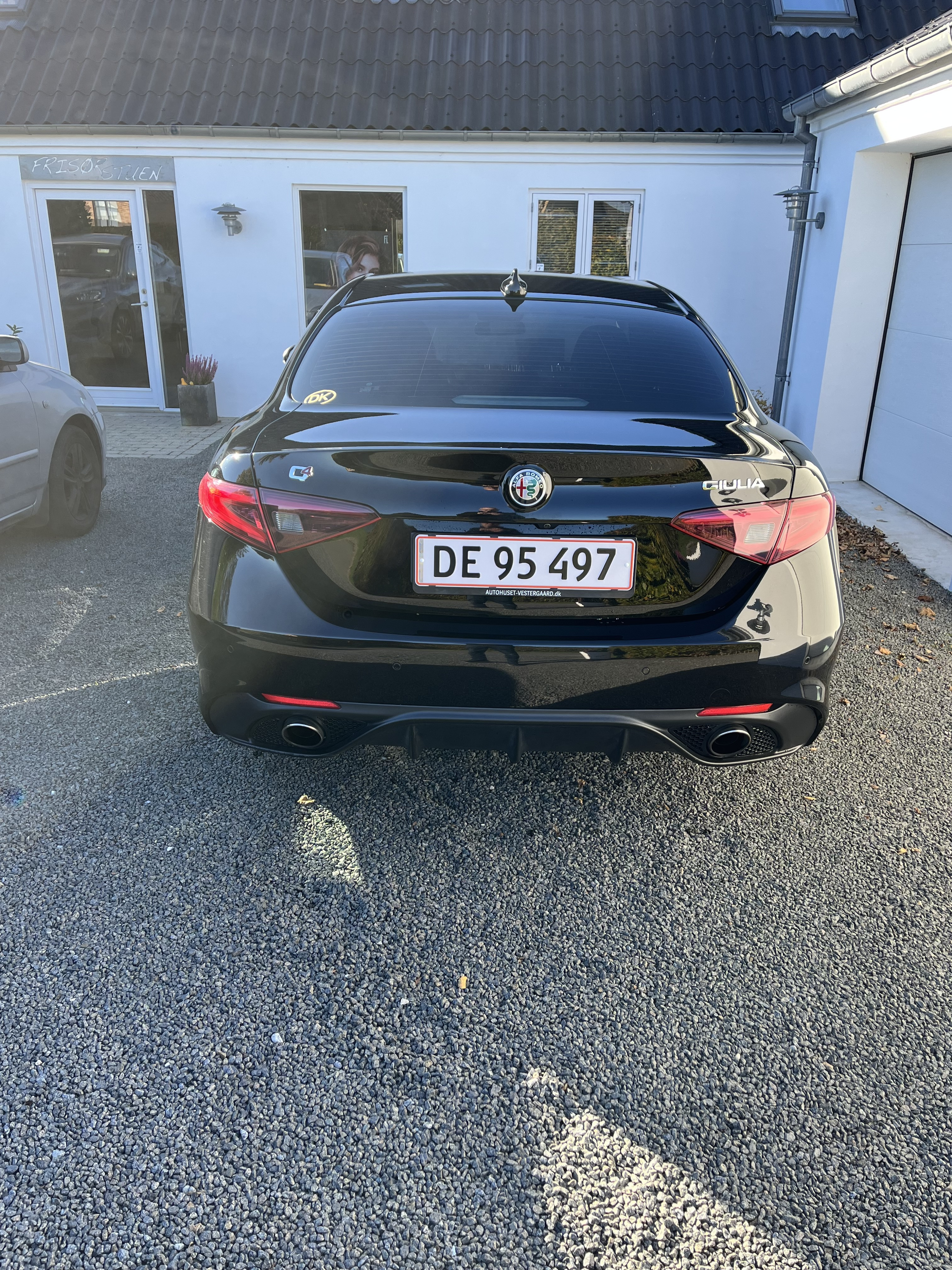 Sort Alfa Romeo Giulia fra 2017