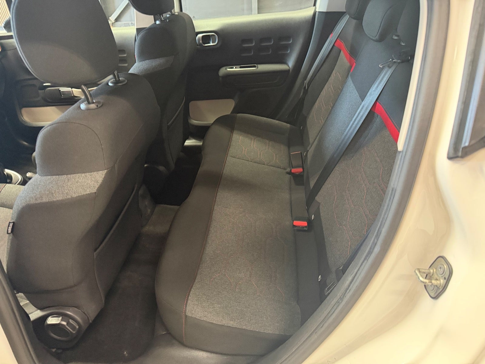 Hvid Citroën C3 fra 2017