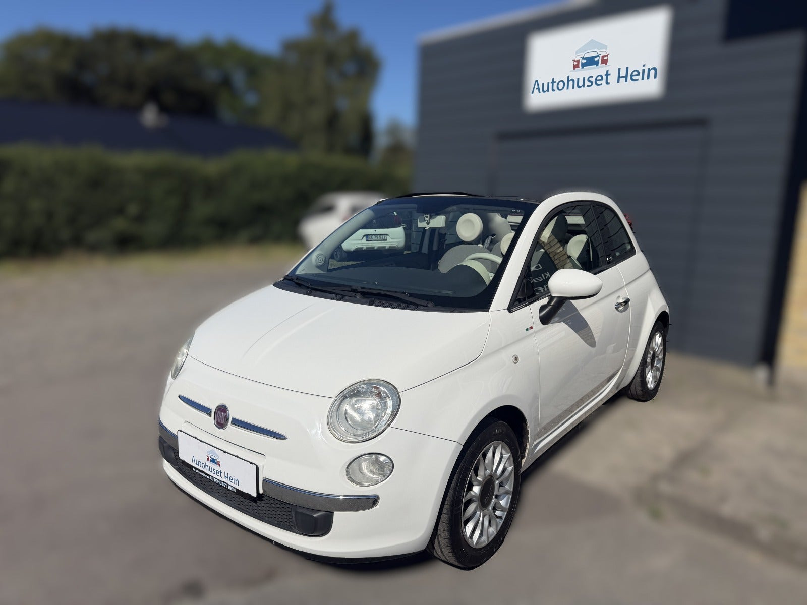 Hvid Fiat 500C fra 2010