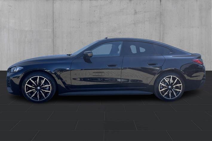 Sort BMW i4 fra 2025
