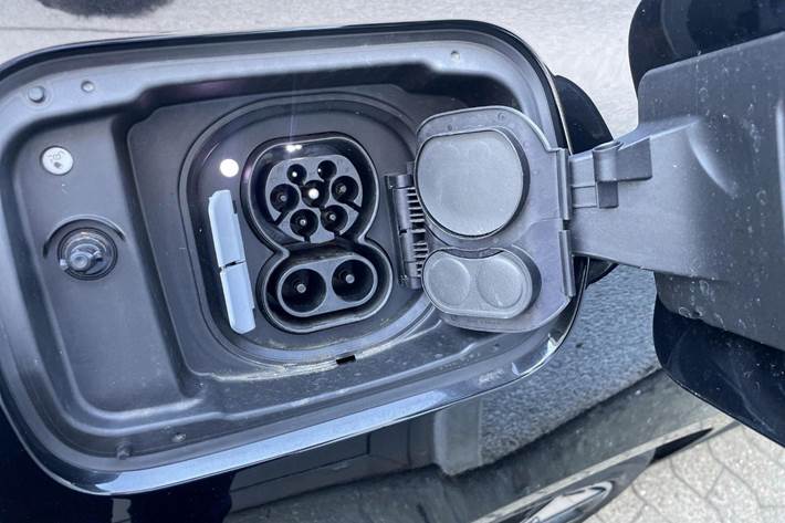 Sort BMW i4 fra 2025