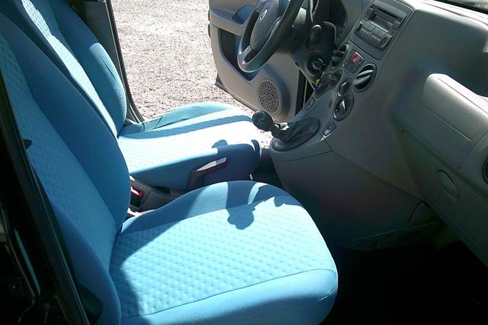 Gul Fiat Panda fra 2005