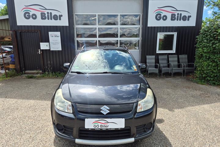 Grøn Suzuki SX4 fra 2006