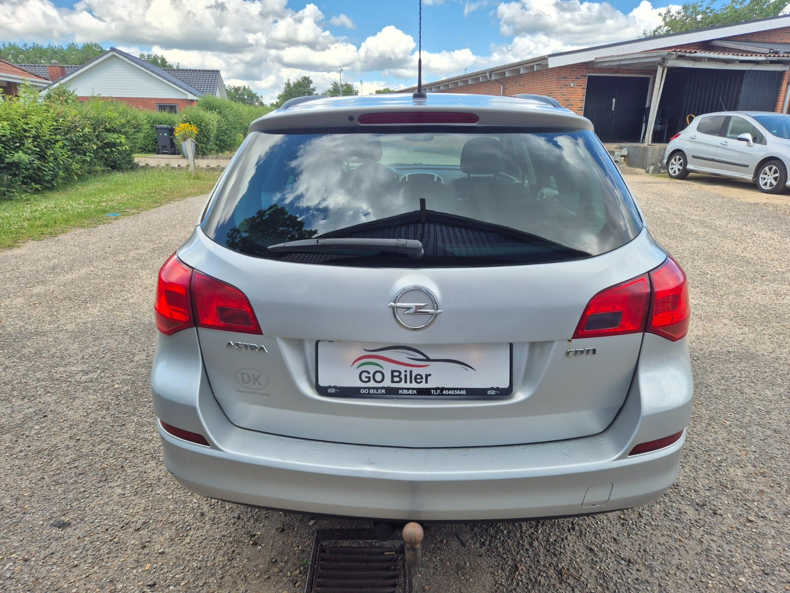 Grøn Opel Astra fra 2012