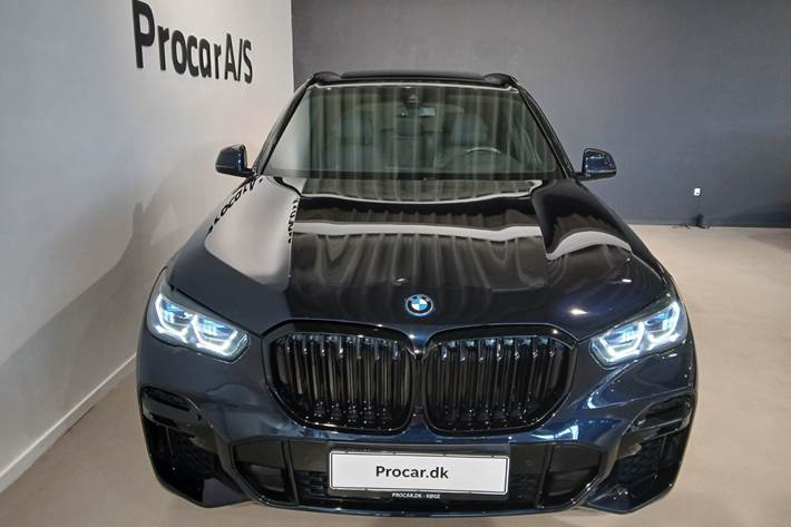 Sort BMW X5 fra 2022