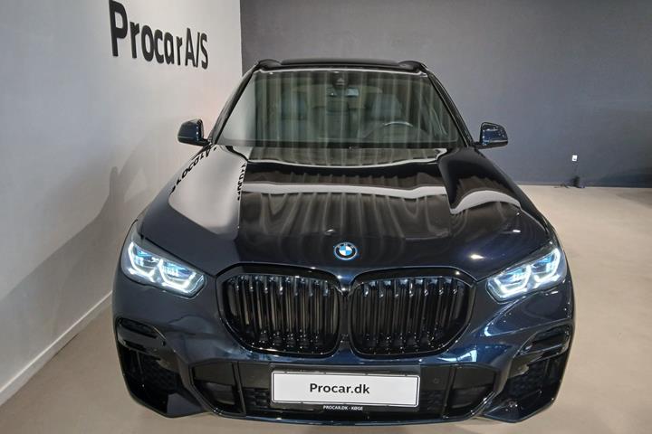 Sort BMW X5 fra 2022