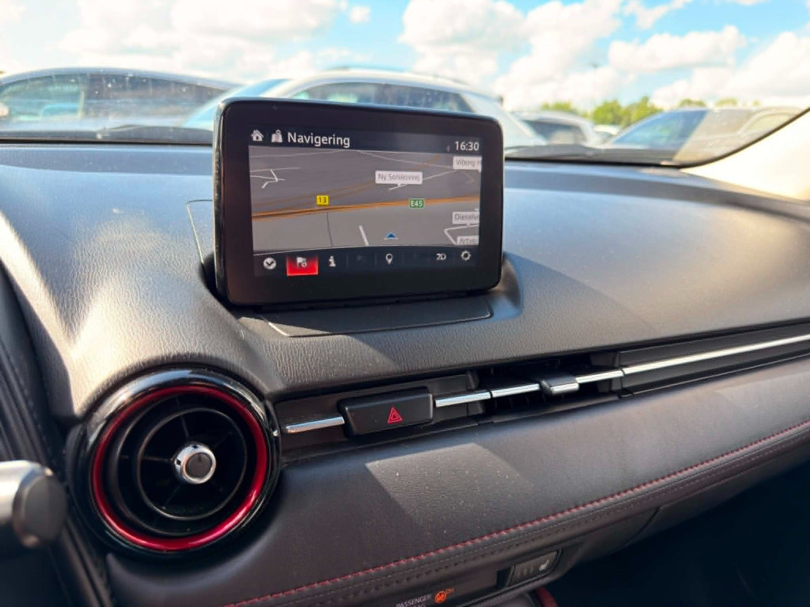 Blå Mazda CX-3 fra 2017