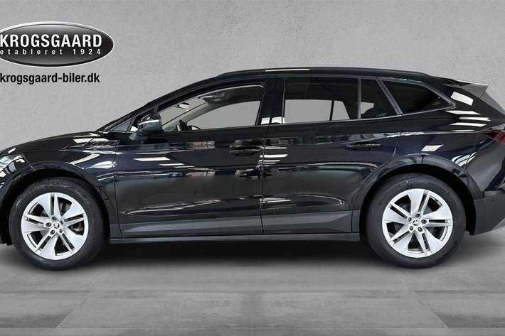 Sort Skoda Enyaq fra 2023