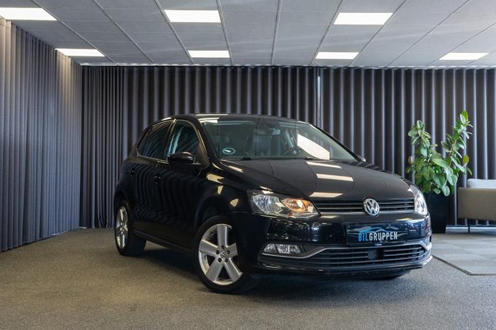 Sort VW Polo fra 2015 set udefra