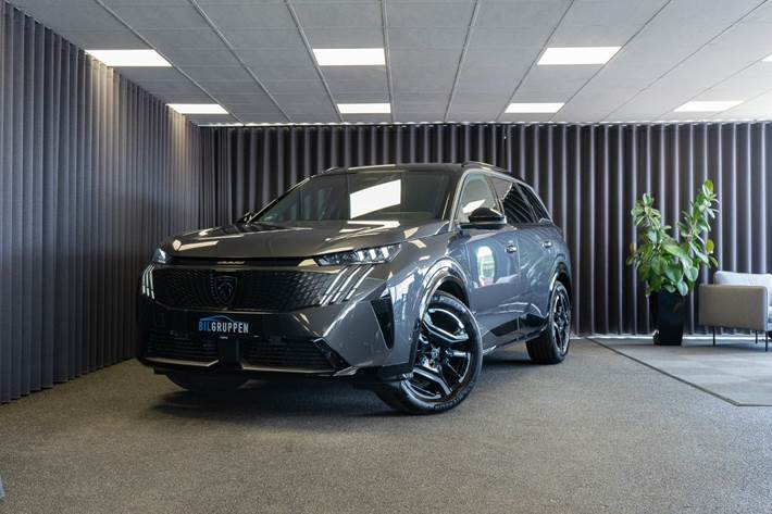 Sort Peugeot e-5008 fra 2024