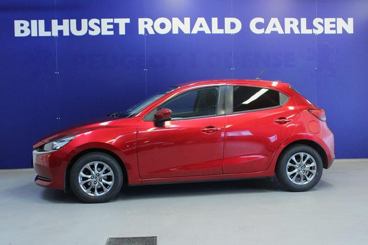 Rød Mazda 2 fra 2020