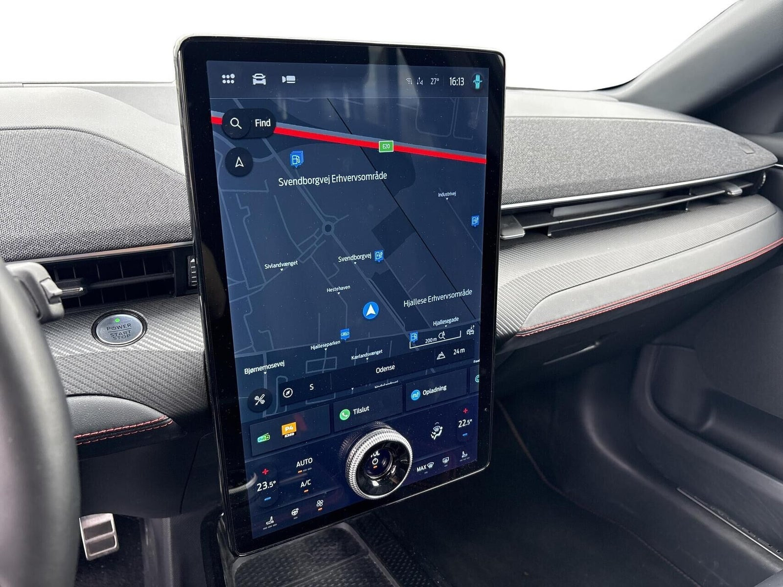 Sølv Ford Mustang Mach-E fra 2021