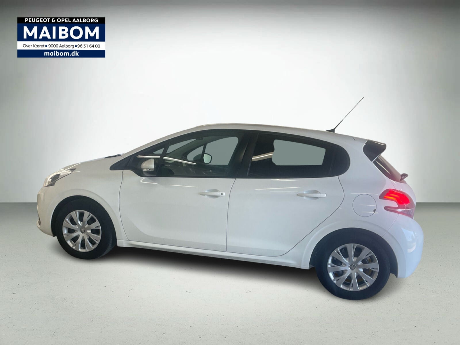 Hvid Peugeot 208 fra 2017