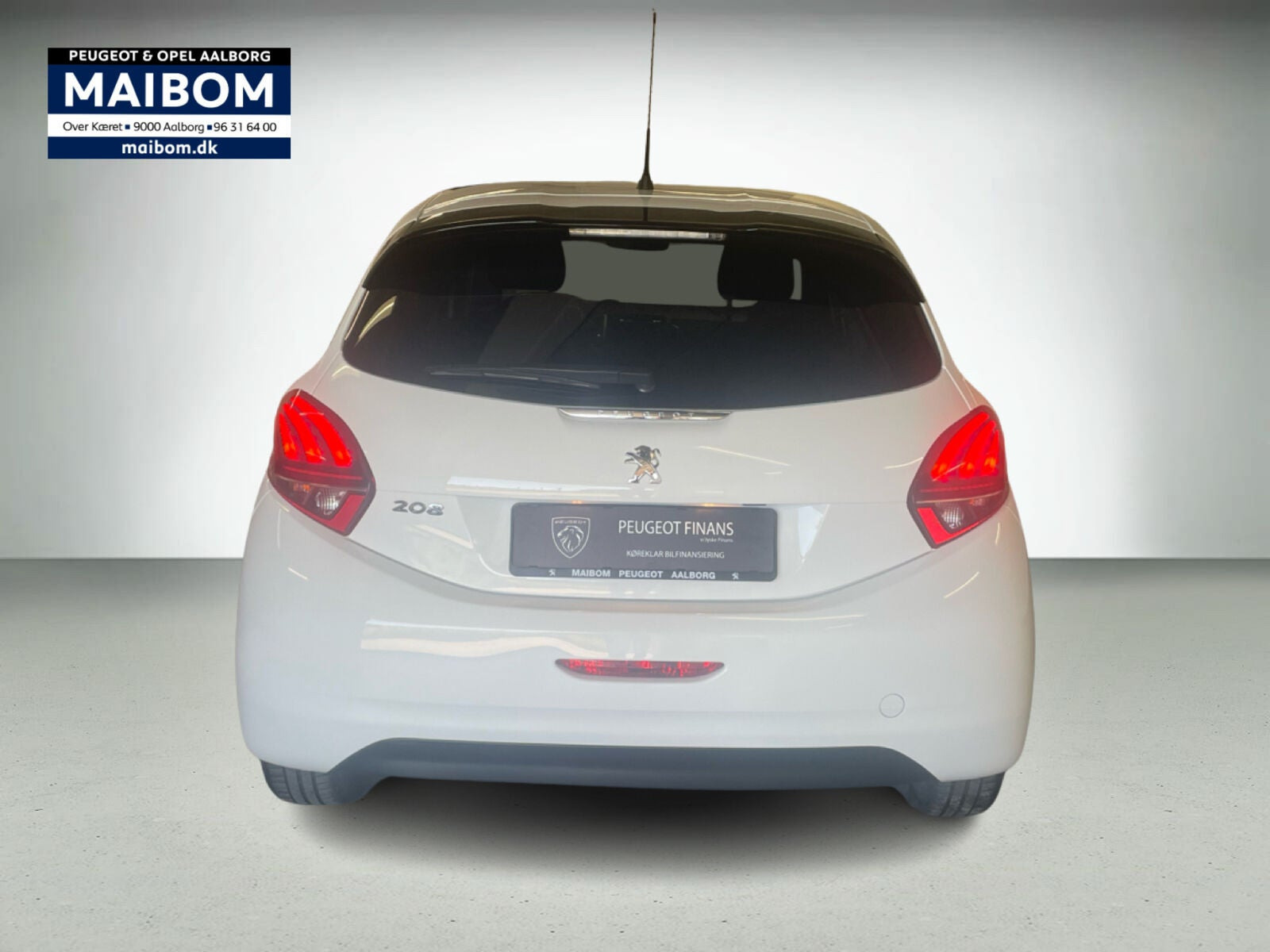 Hvid Peugeot 208 fra 2017