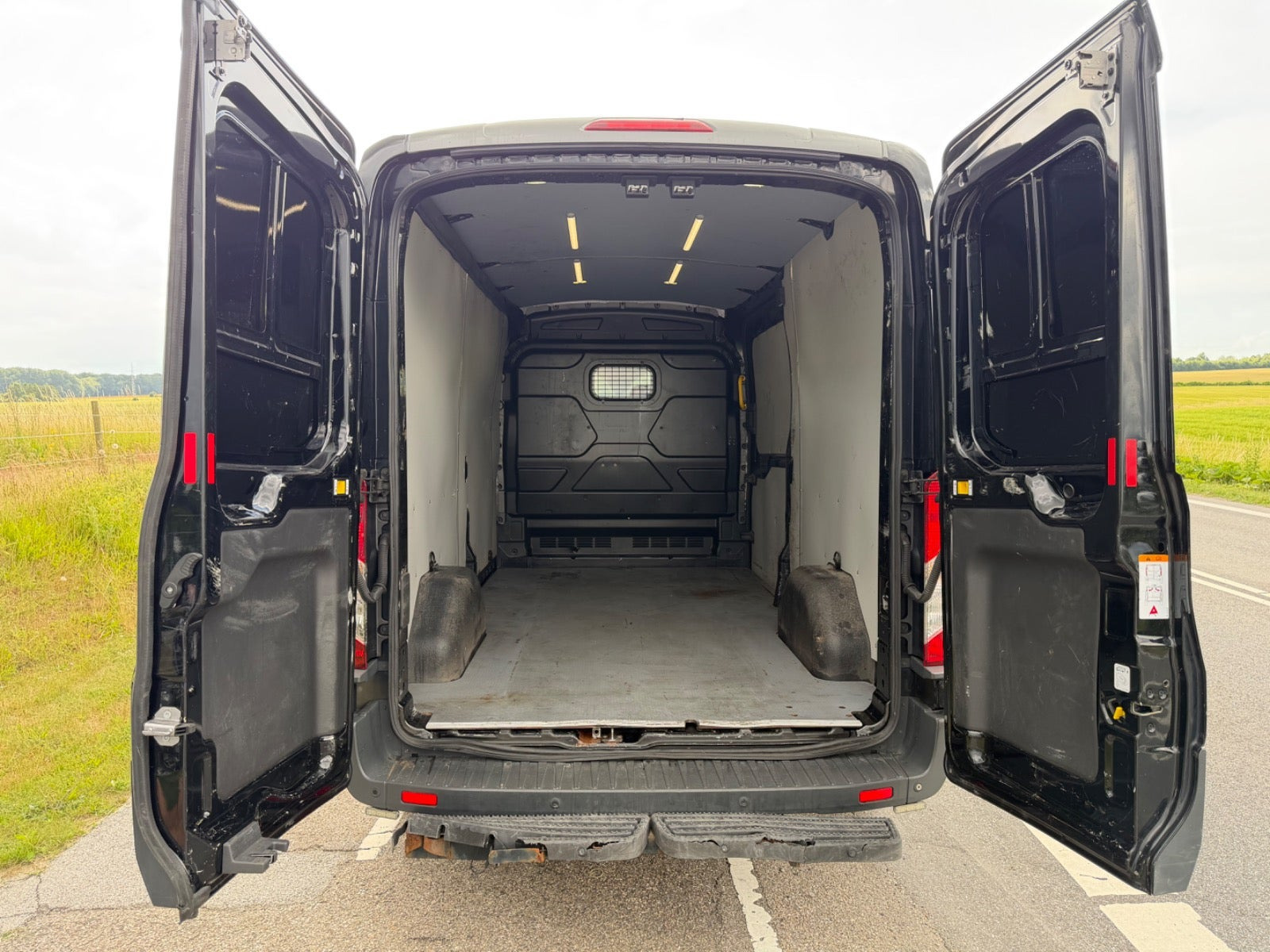 Sort Ford Transit 350 L3 Van fra 2016