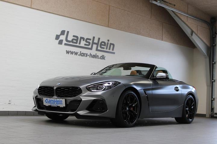 Sort BMW Z4 fra 2023 set udefra
