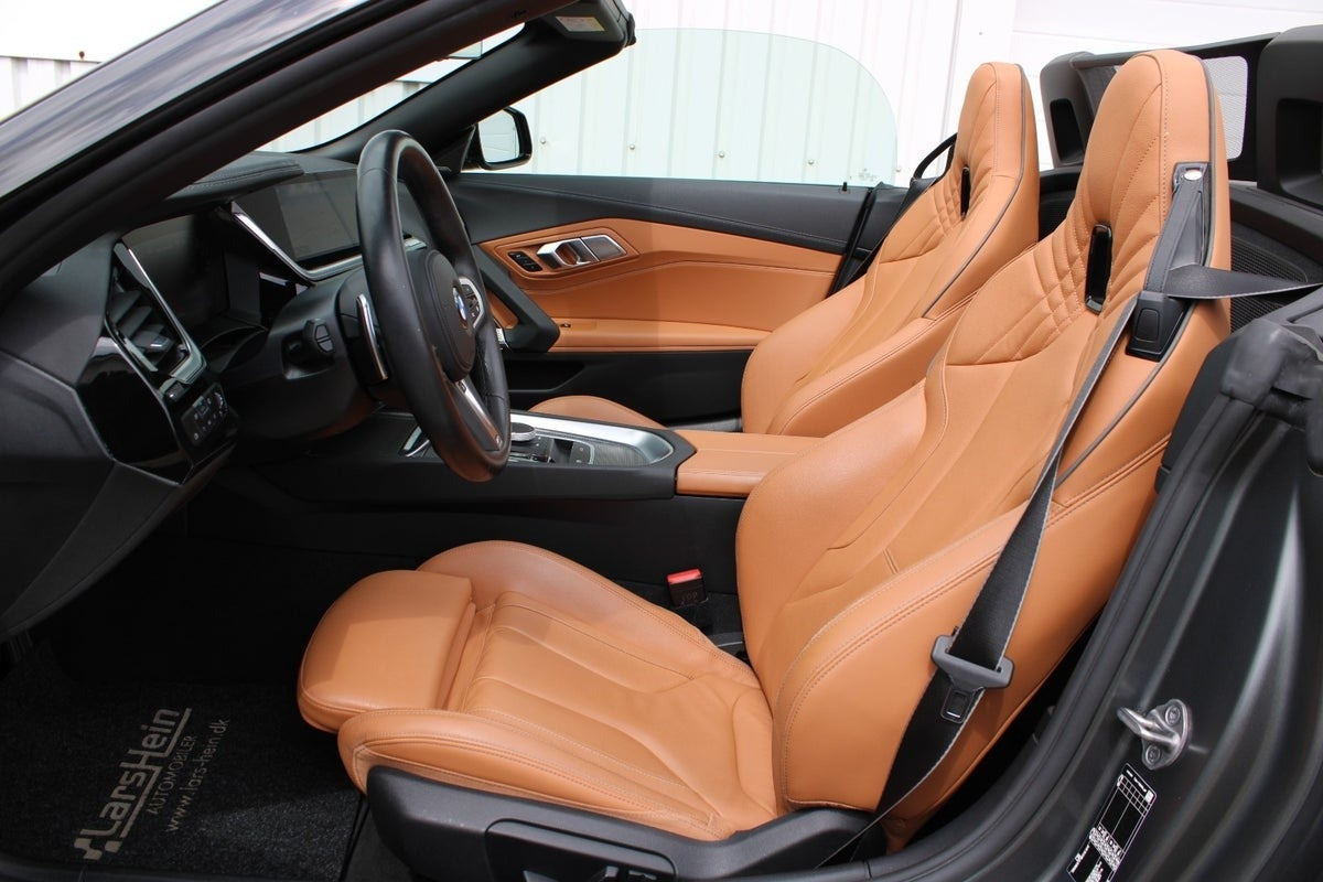 Sort BMW Z4 fra 2023