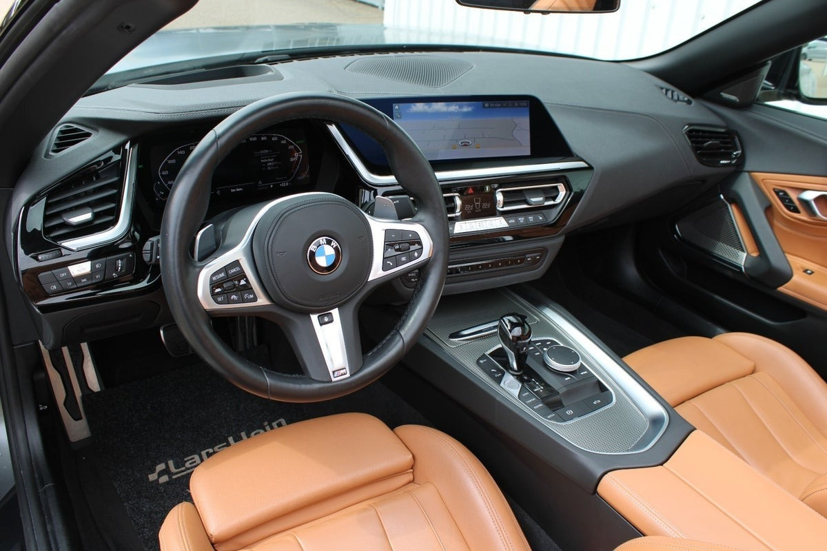 Sort BMW Z4 fra 2023