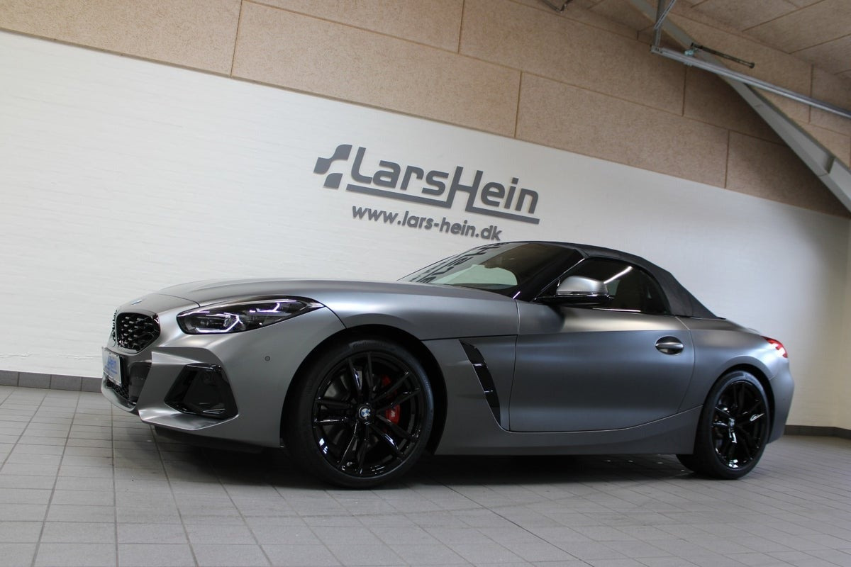 Sort BMW Z4 fra 2023