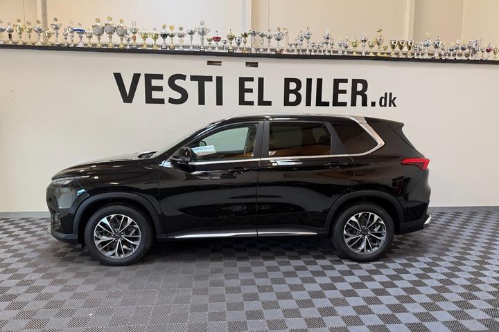 Sort Maxus Euniq6 fra 2022