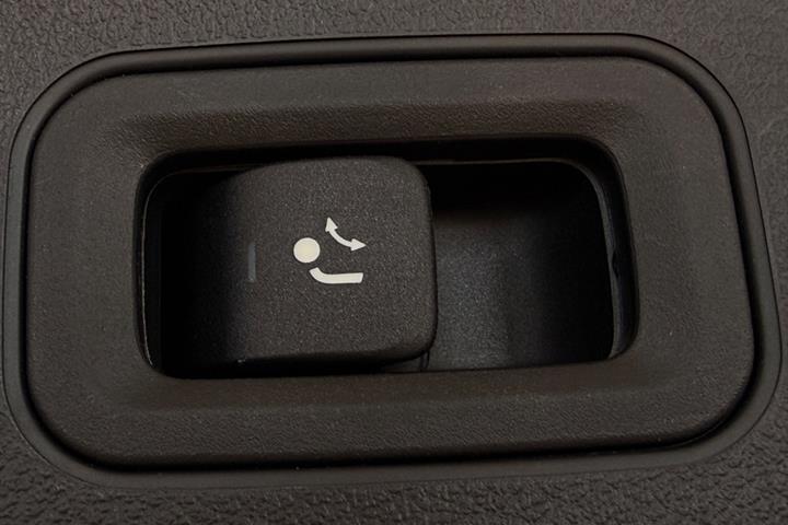 Hvid Mercedes EQA250 fra 2023