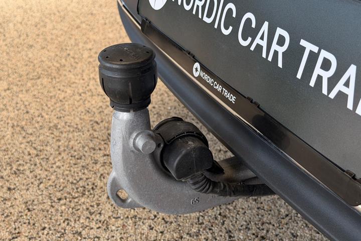 Hvid Mercedes EQA250 fra 2023