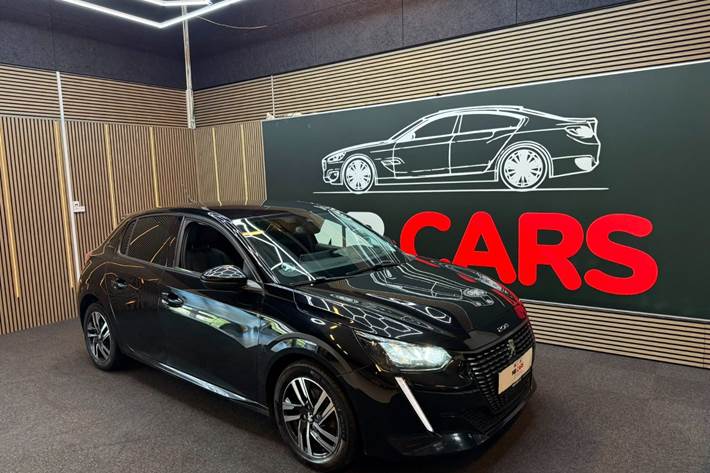 Sort Peugeot 208 fra 2020